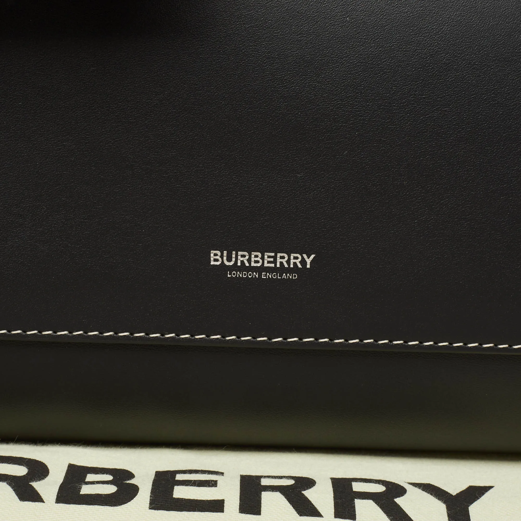 BURBERRY Black Leather Medium Soft Pocket Tote