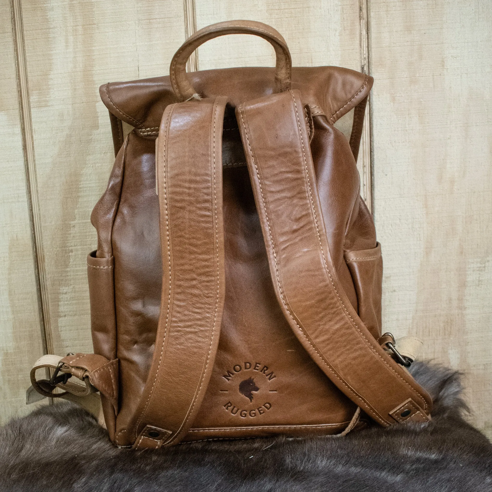 Leather Hide Backpack - Soft Tan (Weathered)