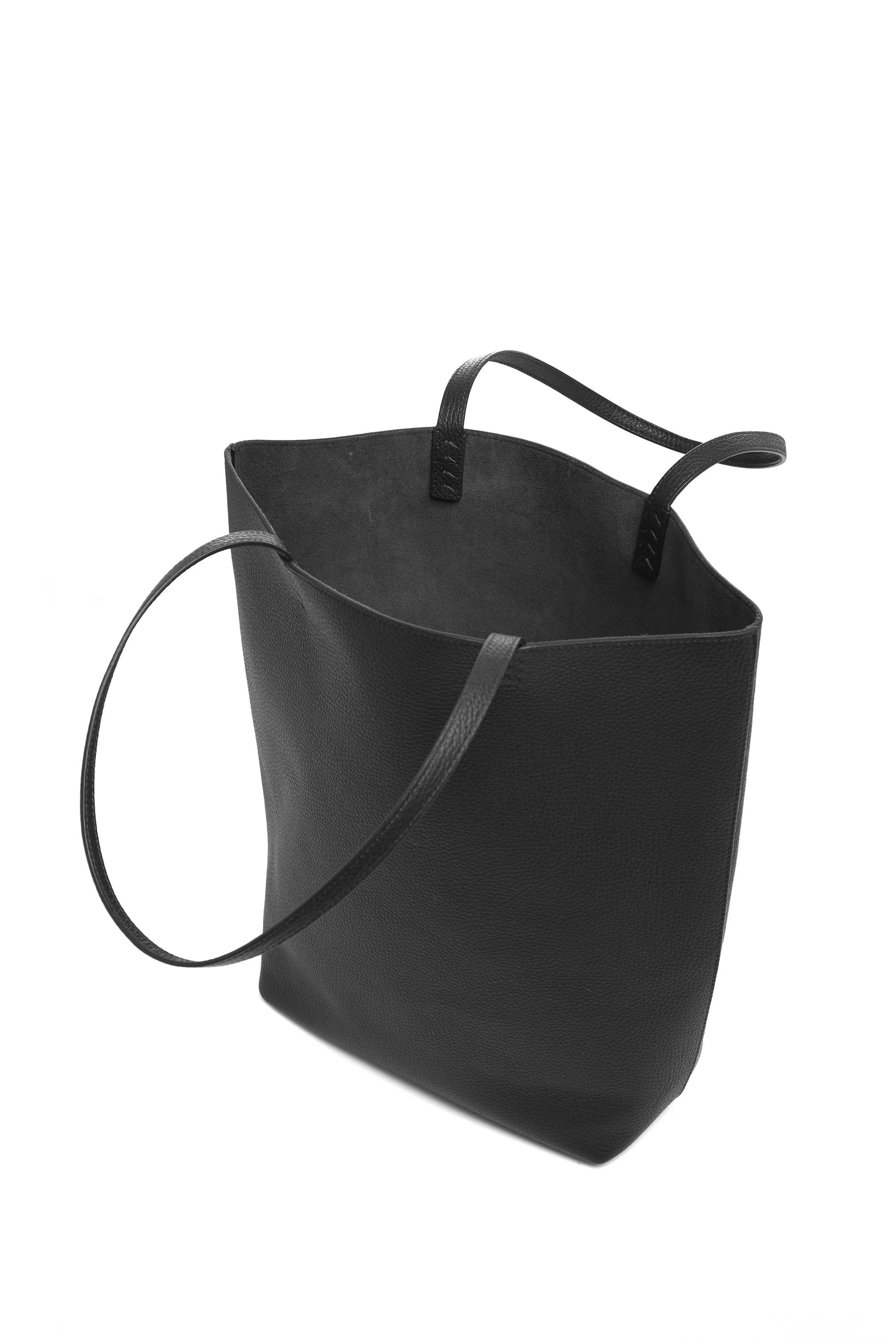 Sillbury Tote Bag in Black Textured Leather