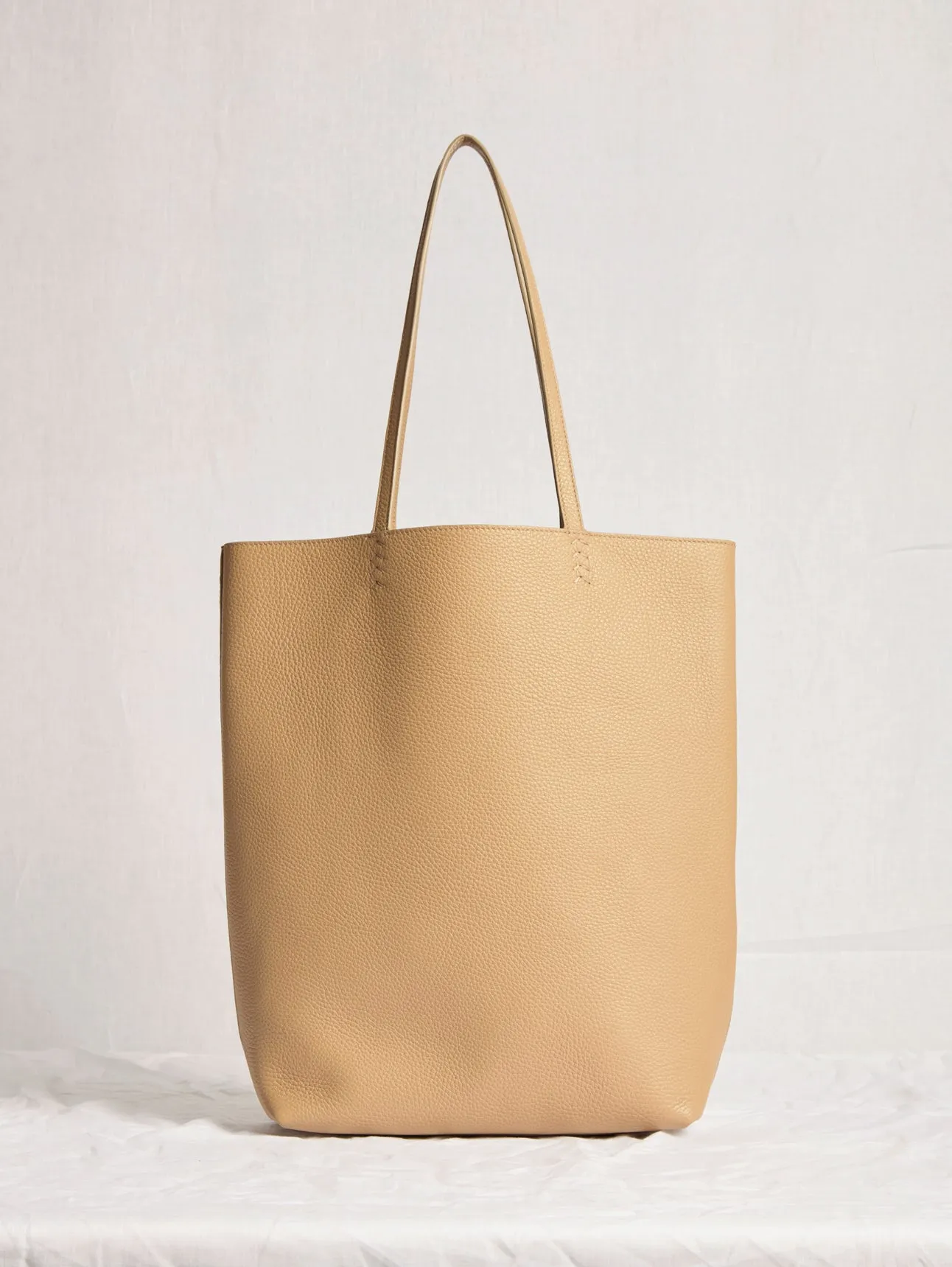 Sillbury Tote Bag in Rosa Textured Leather